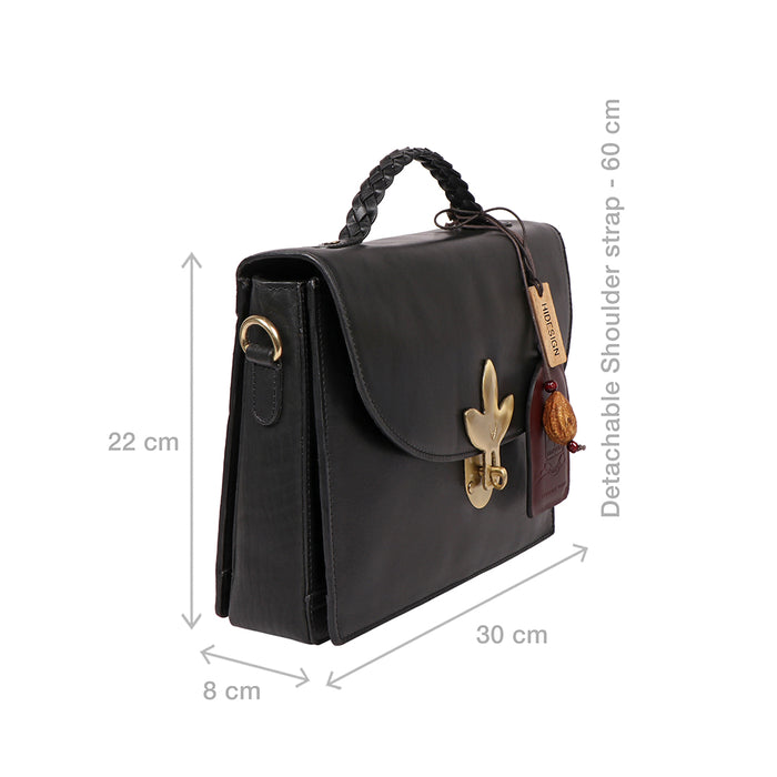 Nurture 03 M Leather Shoulder Bag