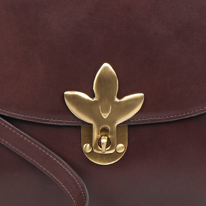 Nurture 03 M Leather Shoulder Bag