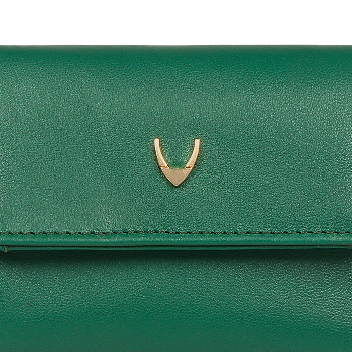 Oona W2 Green Leather Trifold Wallet