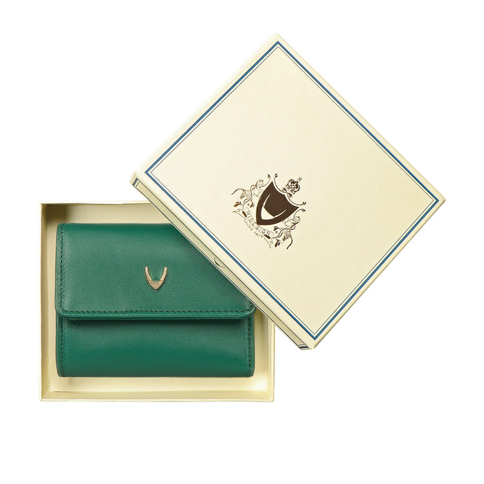 Oona W2 Green Leather Trifold Wallet