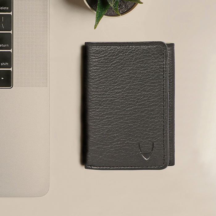 Oshunw3 Black Leather Trifold Wallet