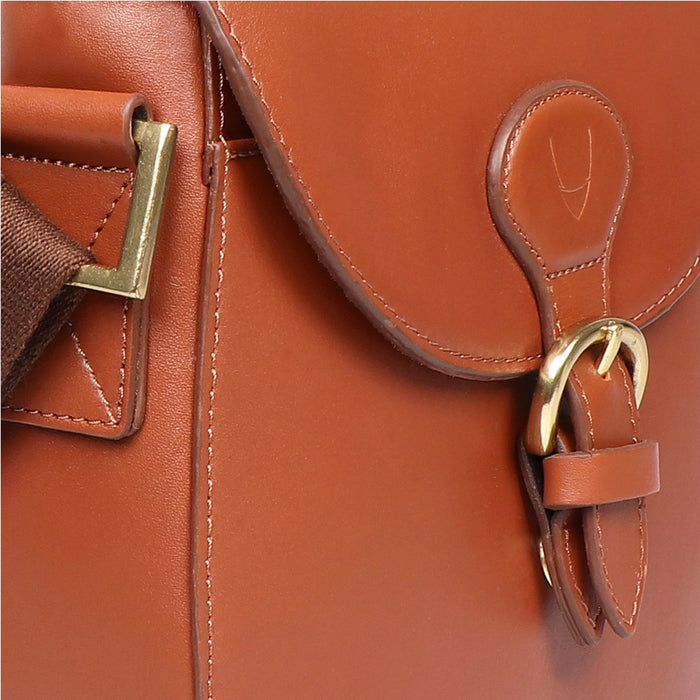 Pampas 01 Tan Leather Crossbody
