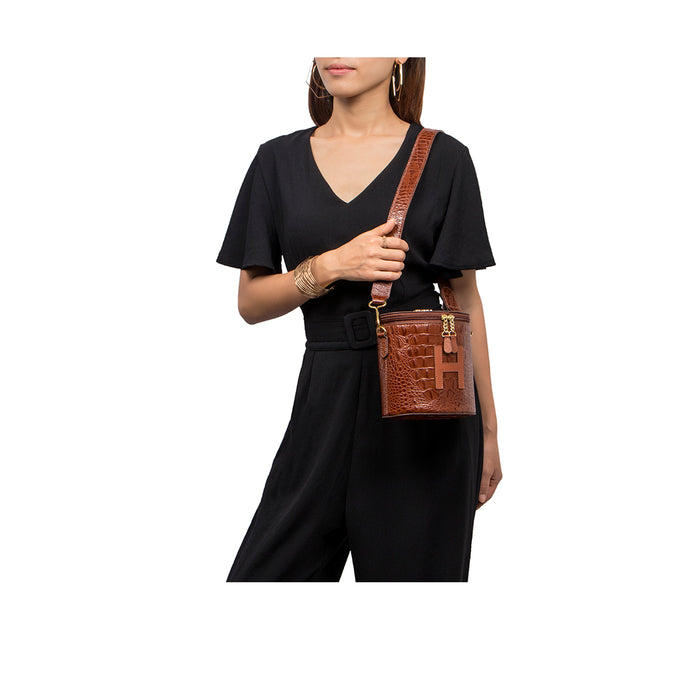 Panama 03 Tan Leather Sling Bag