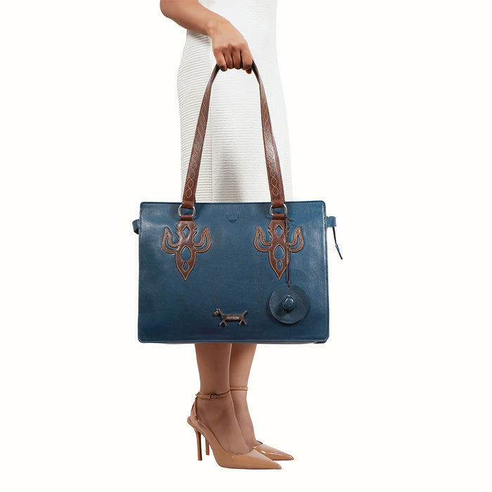 Peyote 01 Blue Leather Shoulder Bag