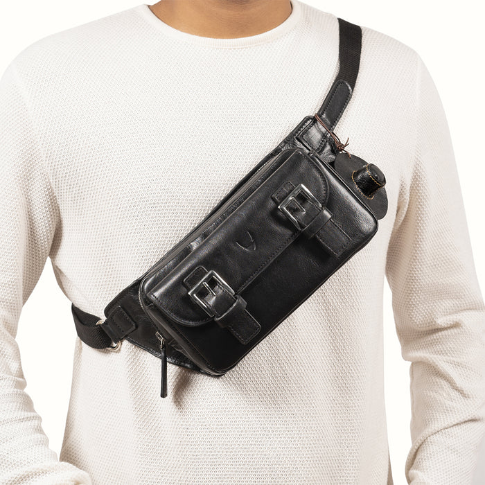Pisco 01 Black Leather  Crossbody