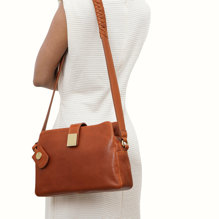 Resort 01 Tan Leather Crossbody