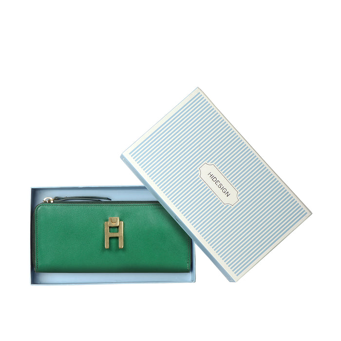 Sangria W1 Green Leather Zip Around Wallet