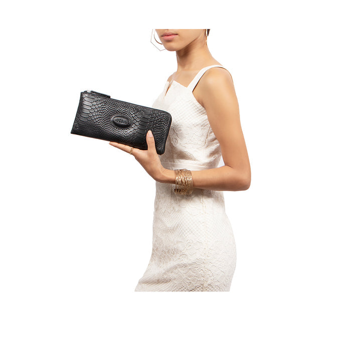 Shawn W1 Black Leather Zip Around Wallet