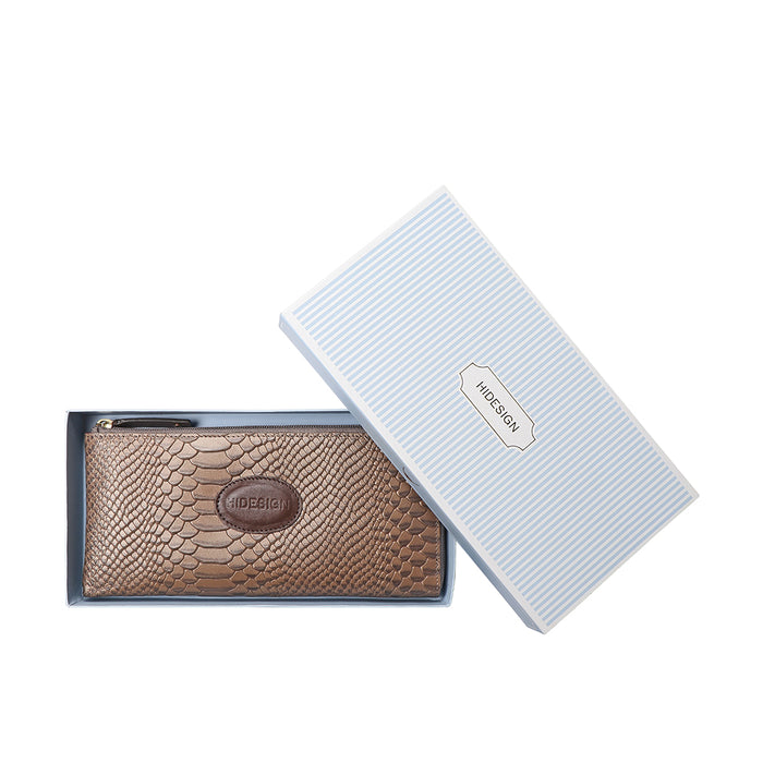 Shawn W1 White Leather Zip Around Wallet