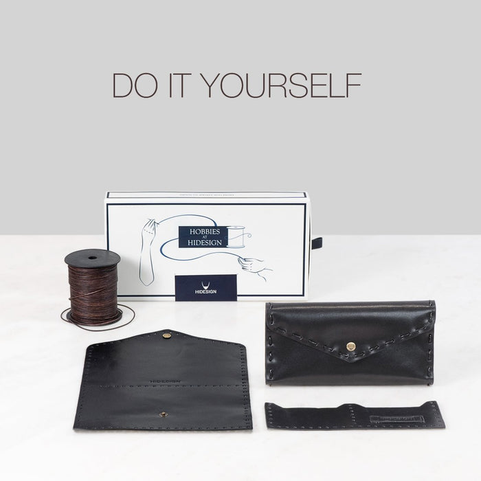 Signora Black Leather Trifold Wallet