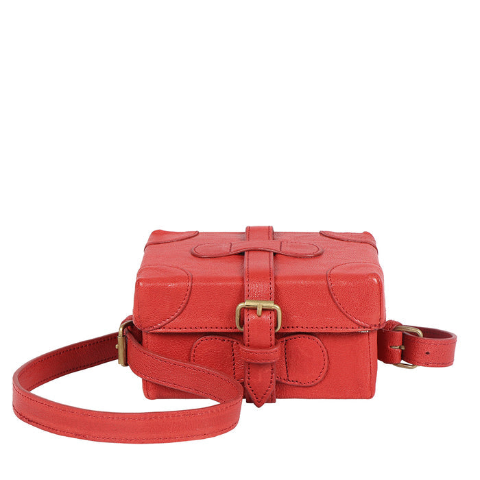 SMALL BOXY SLING BAG