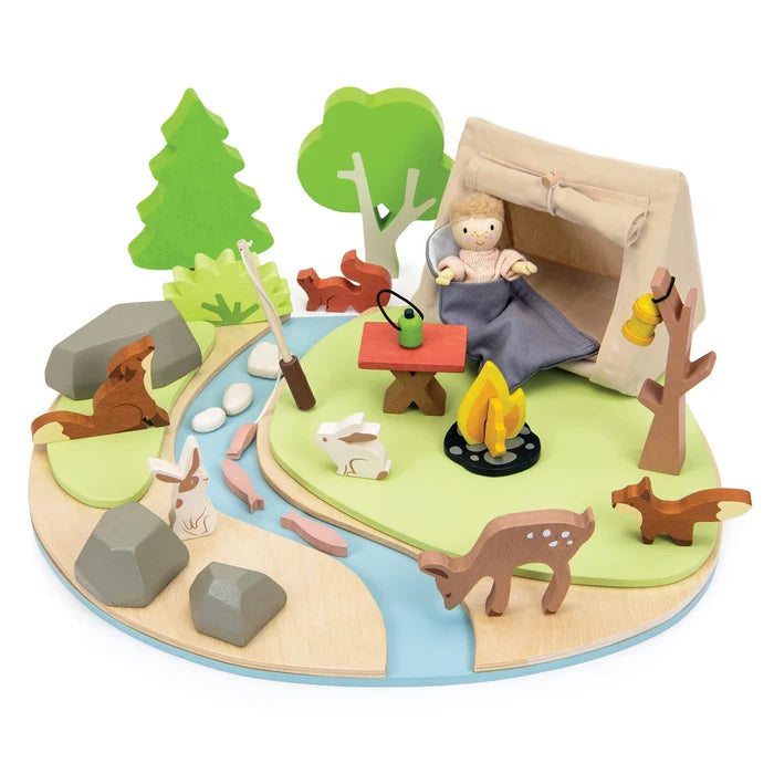 Tender Leaf Toys - Wildlife Camping Play Set
