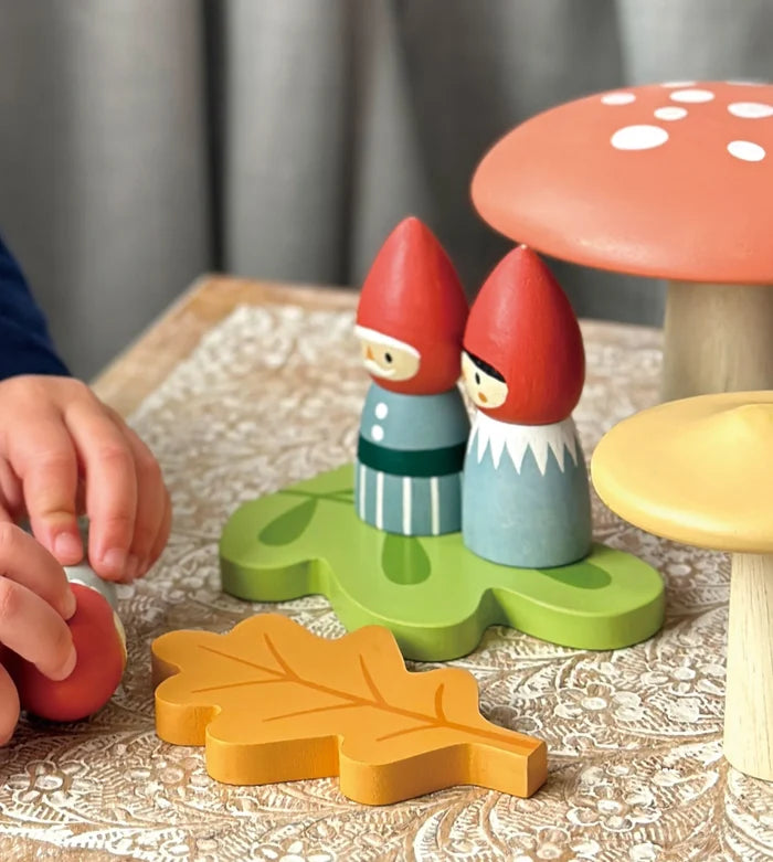 Tender Leaf Toys - Woodlands Gnome Family