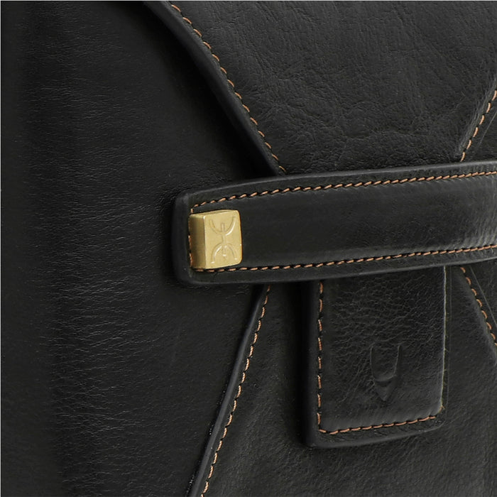 Timbuktoo - 01 Black Leather  Belt Bag