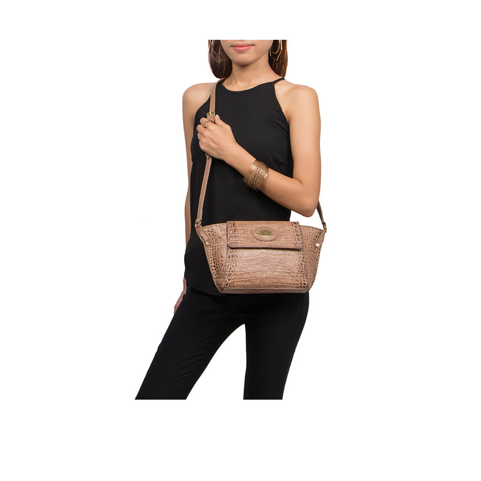Valenica 01 Nude Leather Sling Bag