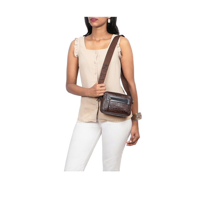 Valentine Brown Leather Crossbody