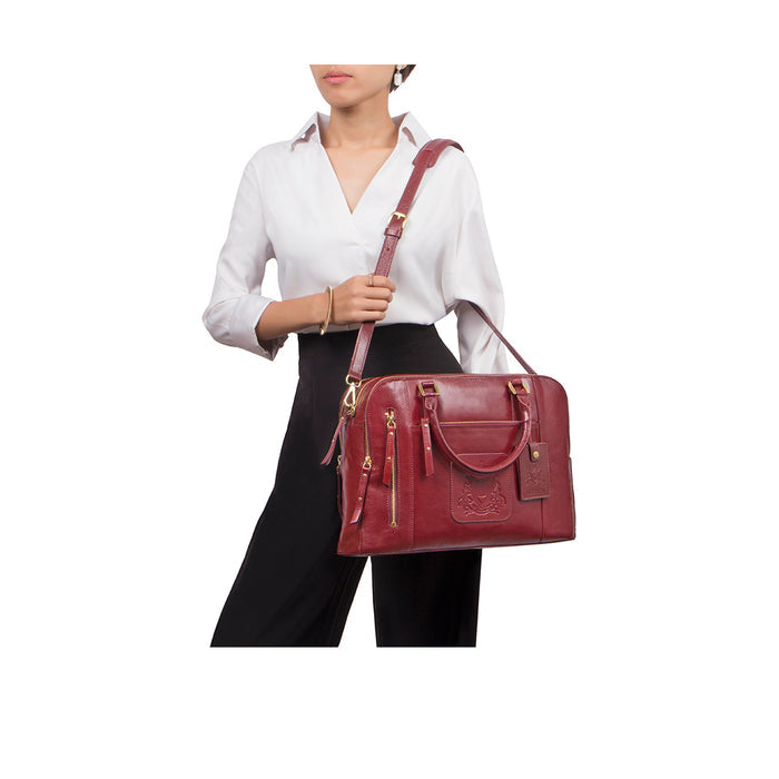 Winona 2 M Leather Shoulder Bag