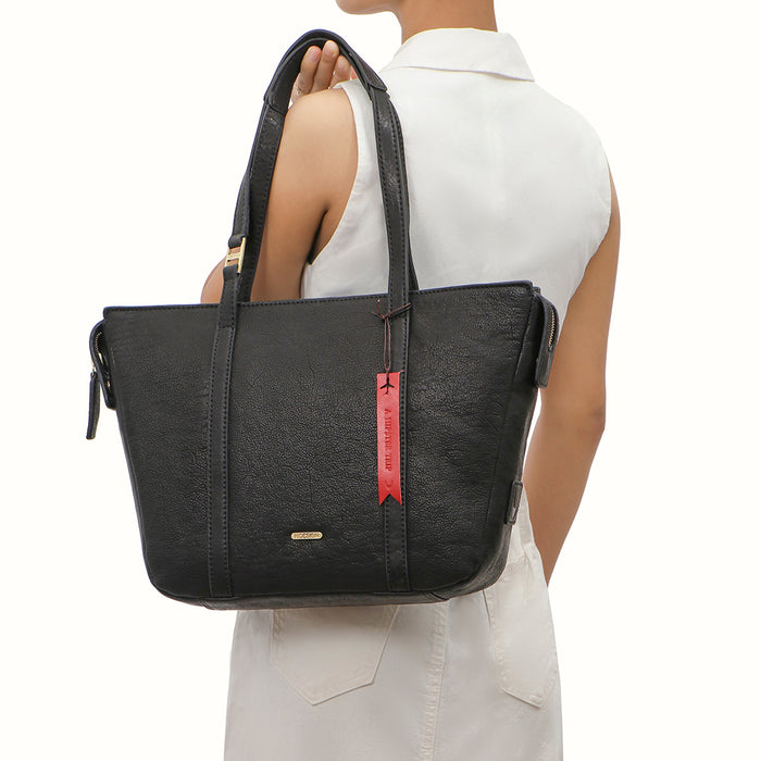 Yoga 03 Black Leather Tote Bag